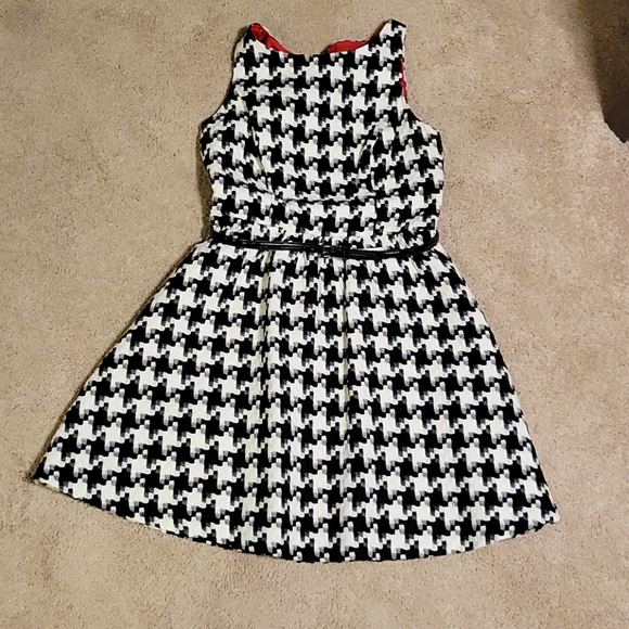 Jessica Simpson Fit & Flare Houndstooth Dress 8